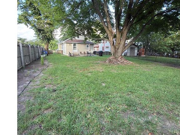 5th image of 14 E Pierson Ave
