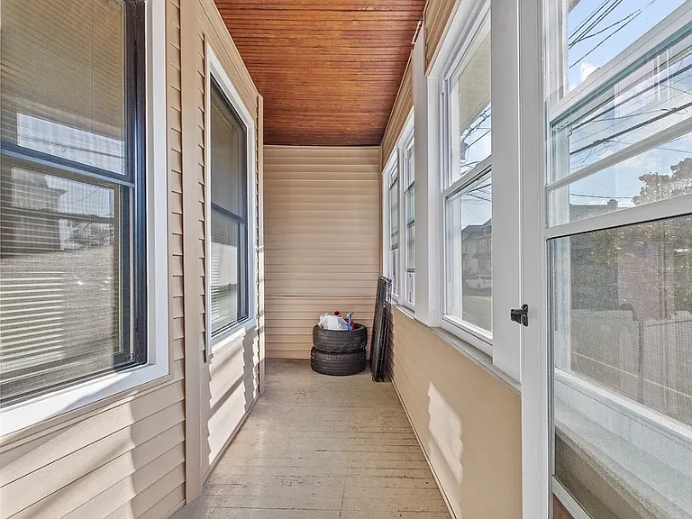 413 Lanza Ave #1 — Photo 2