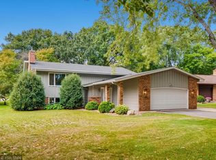 10812 Butternut St NW, Coon Rapids, MN 55448