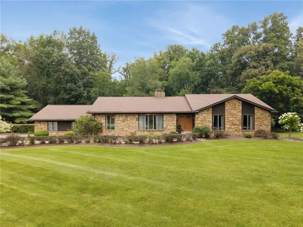 1001 General Forbes Rd, Jeannette, PA 15644