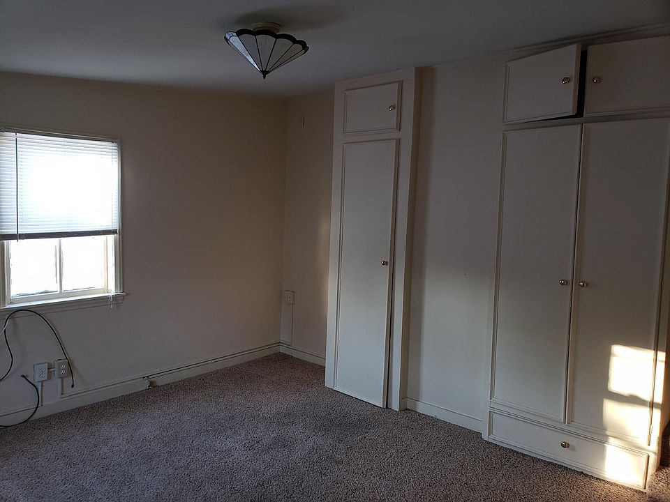 Living room wired for cable
