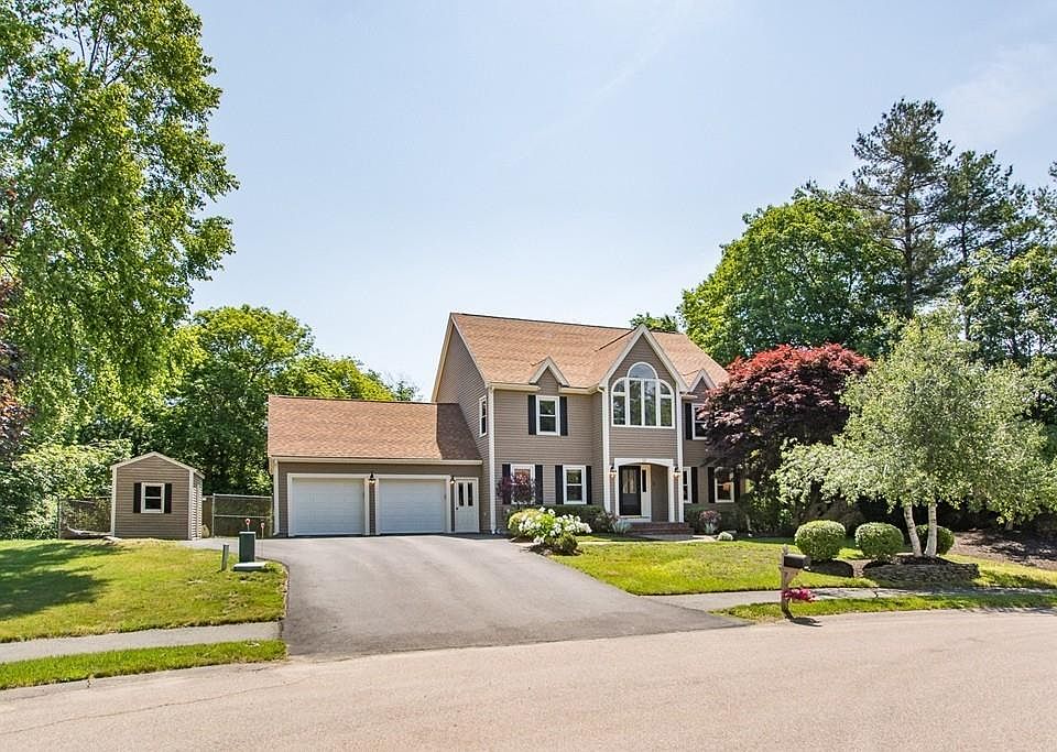 1st image of 121 Rocky Knoll Dr