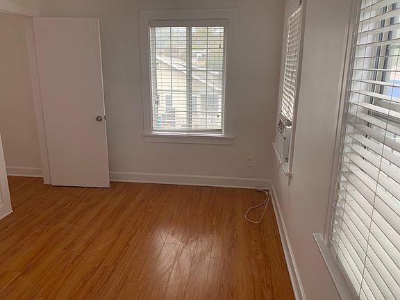 5th image of 1243 Poinsettia Pl