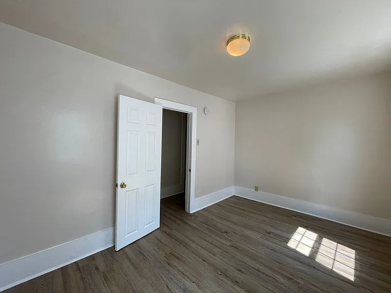 103 Marion St — Photo 7