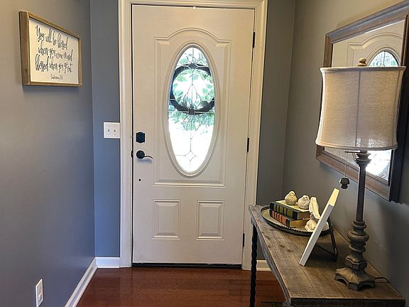 2nd image of 2013 Rosedale St