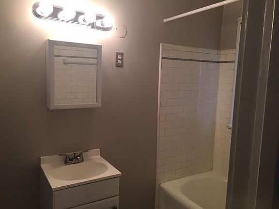 2nd image of 2000 Village Dr APT 8