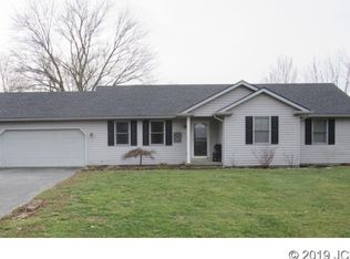 118 S Ash Dr, Hanover, IN
