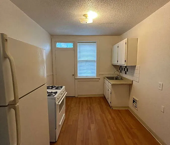 4202-2 S California Ave — Photo 4
