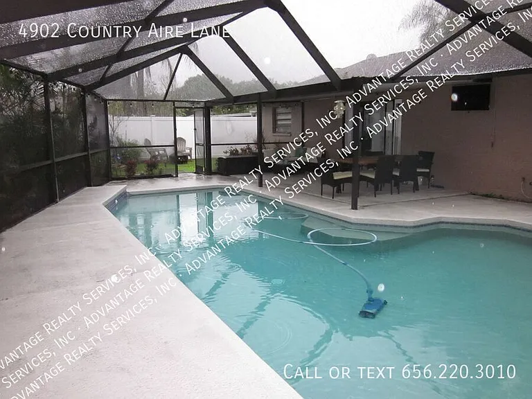 4902 Country Aire Ln — Photo 21