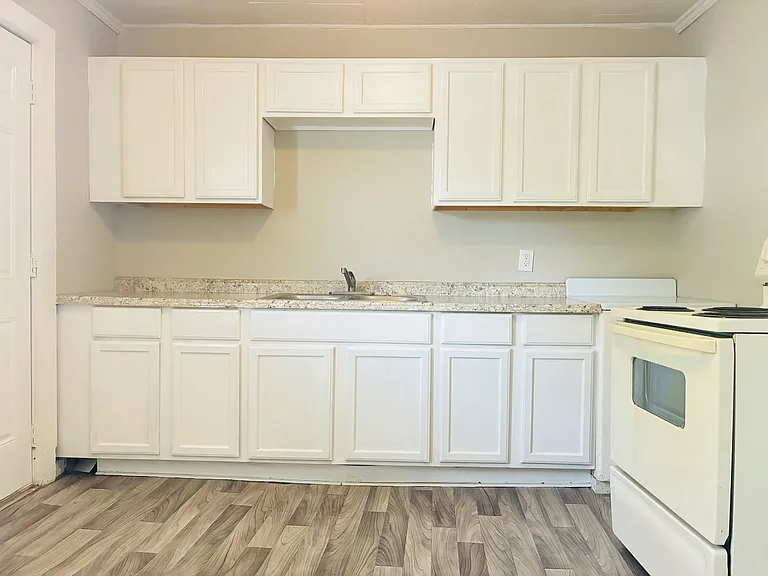 1011 Horton Ave #A — Photo 6