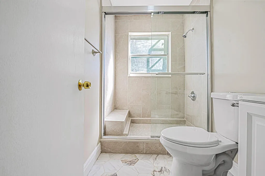 1 bed, 1.0 bath, 1736 sqft, $1,400 — Photo 4