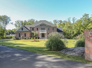 7 Sugar Maple Ln, New Fairfield, CT 06812