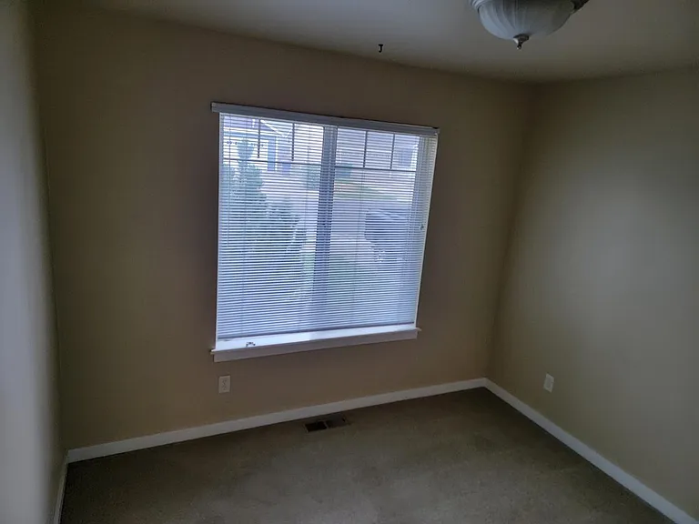 2901 Annie St — Photo 6