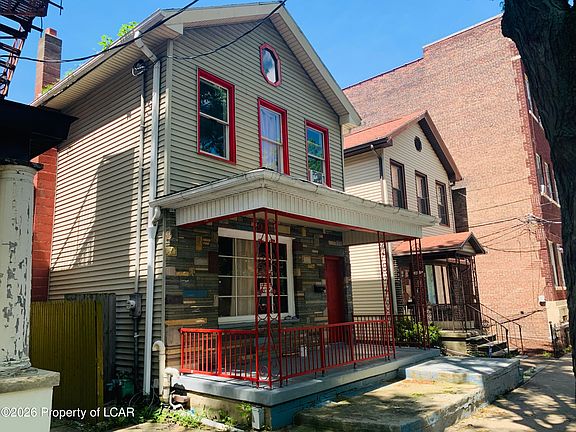2nd image of 275 S Washington St
