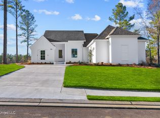 126 Springs Xing, Madison, MS 39110