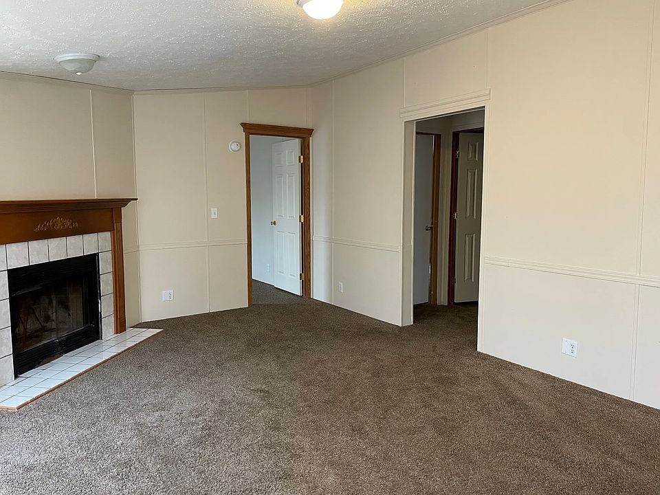 1st image of 291 Woods Ct #291