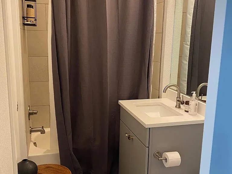 3411 N Albion St #3-1 — Photo 13