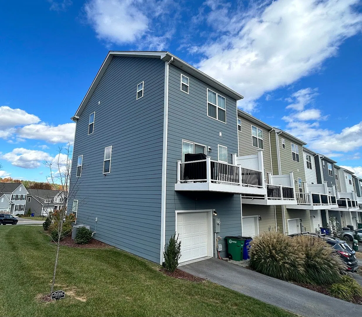 Fabulous townhome in Clifton Subdivision — Photo 3