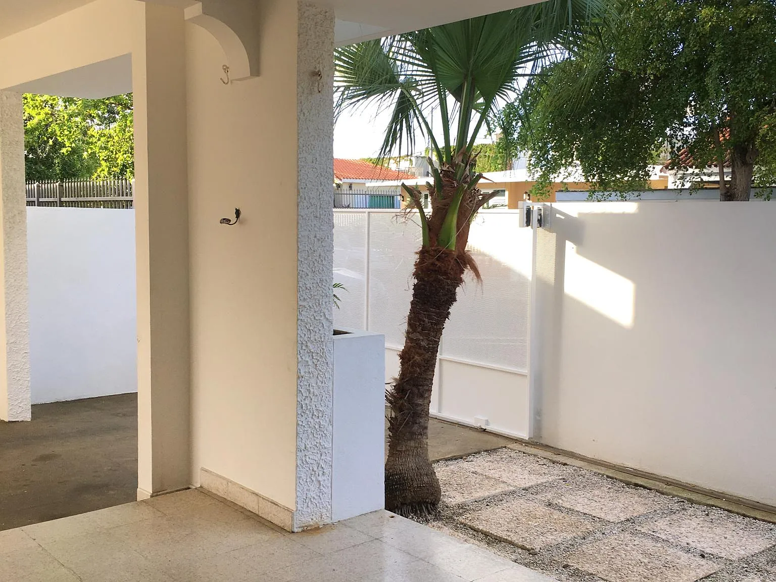 3 bed, 1700 sqft, $3,200 — Photo 4