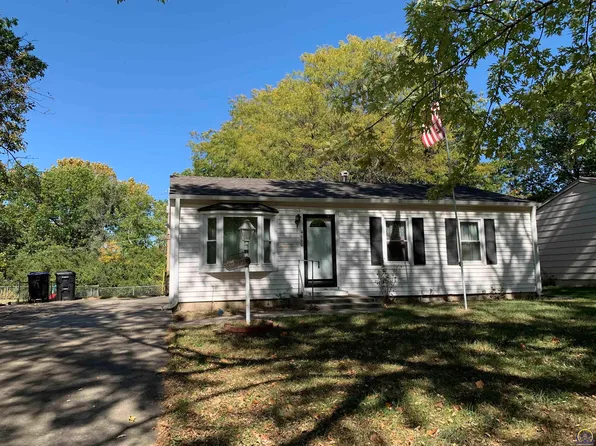 4620 SW 28th St, Topeka, KS 66614