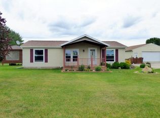 91583 70th St, Benton Harbor, MI 49022