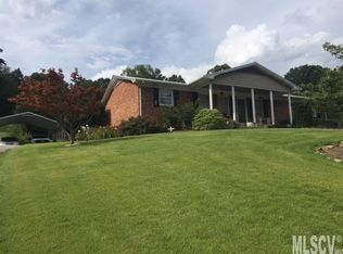 162 Wildlife Access Rd, Hickory, NC 28601