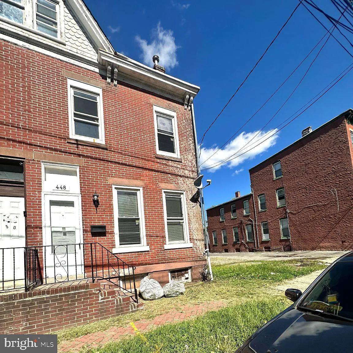 4 bed, 1.0 bath, 1494 sqft, $2,250 — Photo 1