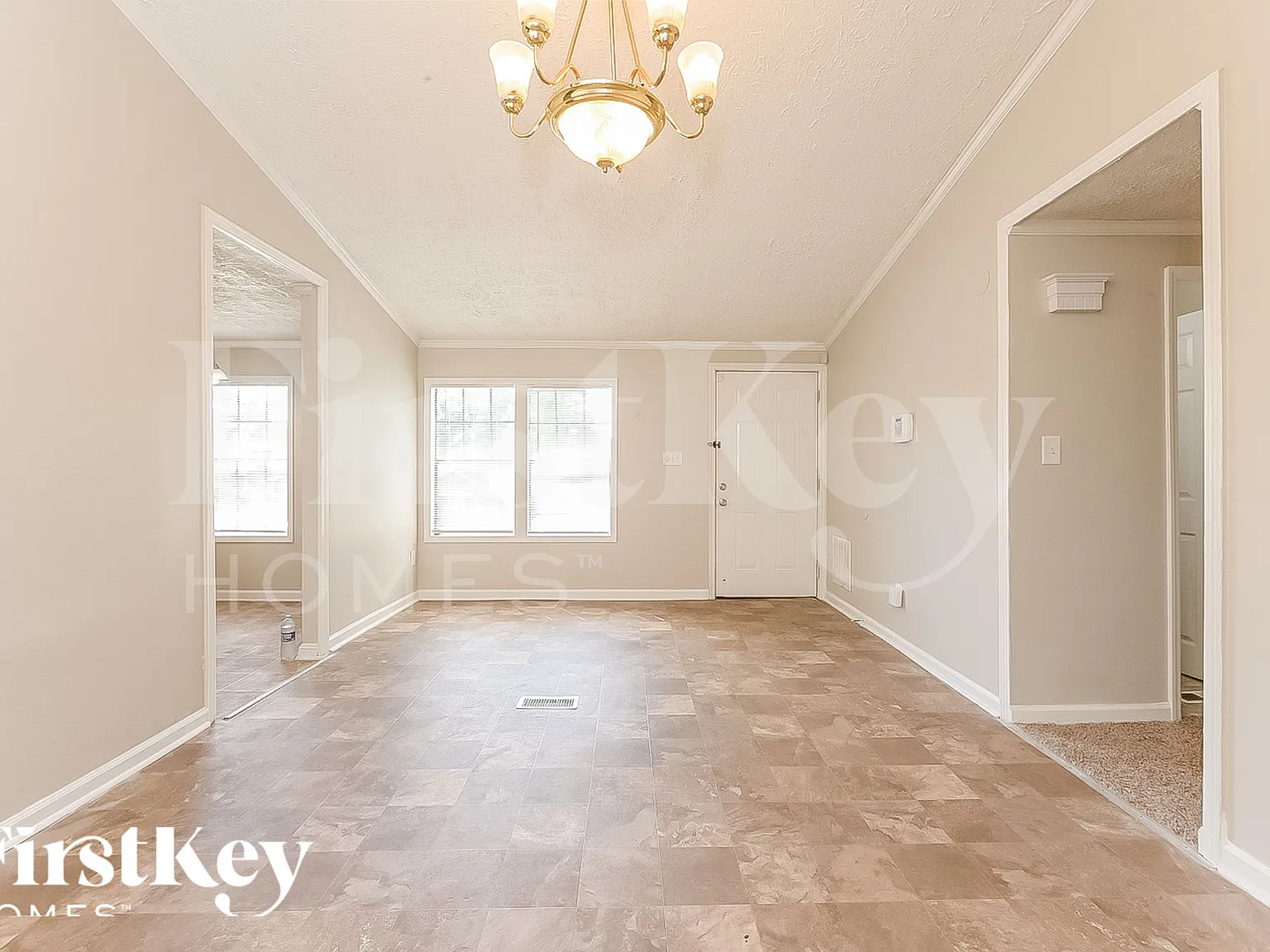 3 bed, 2.0 bath, 1173 sqft, $1,445 — Photo 2