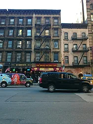 935 Eighth Avenue in Hell&#39;s Kitchen