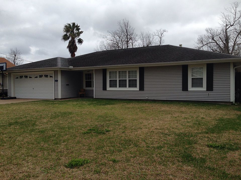 1st image of 1415 Dallas St