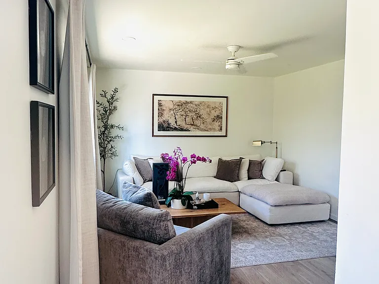 9205 Castlemont Cir — Photo 2