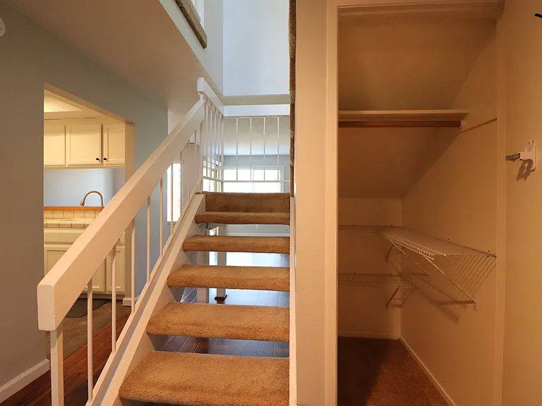 527 E Rice Ranch Rd — Photo 4