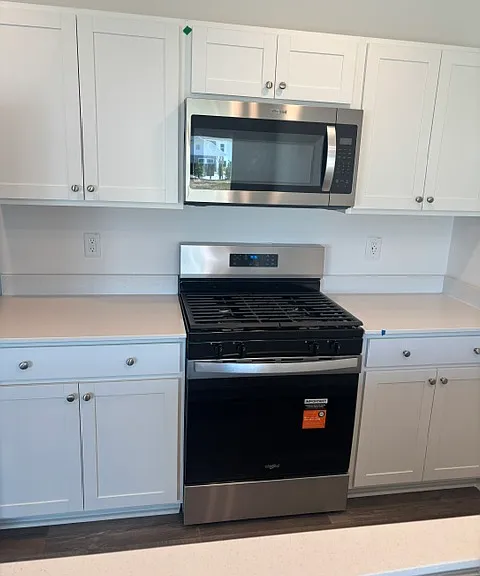 45 Sweet Meadow Rd #1 — Photo 4