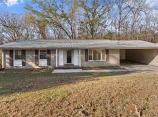 660 Honeysuckle Rd, Gainesville, GA 30501