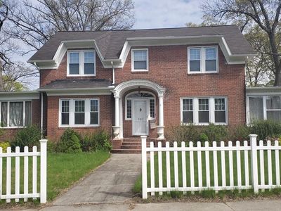 980 Sumner Ave, Springfield, MA, 01118