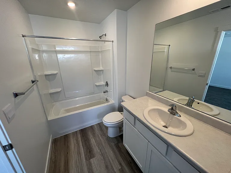 1868 N Blue Iris Ave — Photo 13