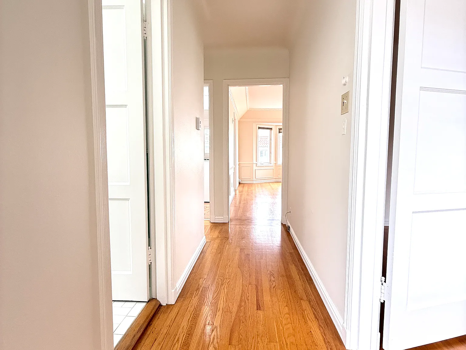 1 bed, $4,650 — Photo 3