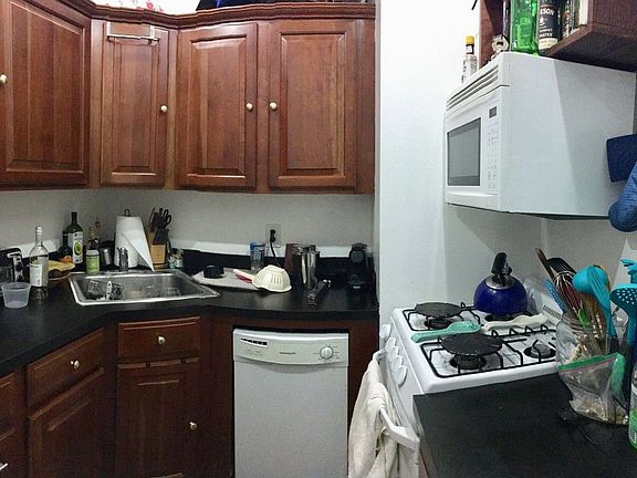 3rd image of 303 E 95th St #2G