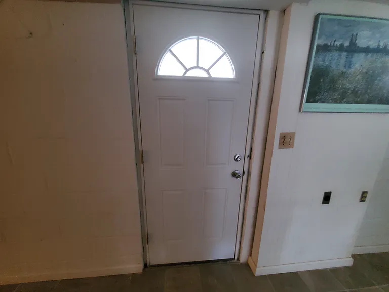 10204 Rodgers Rd — Photo 9