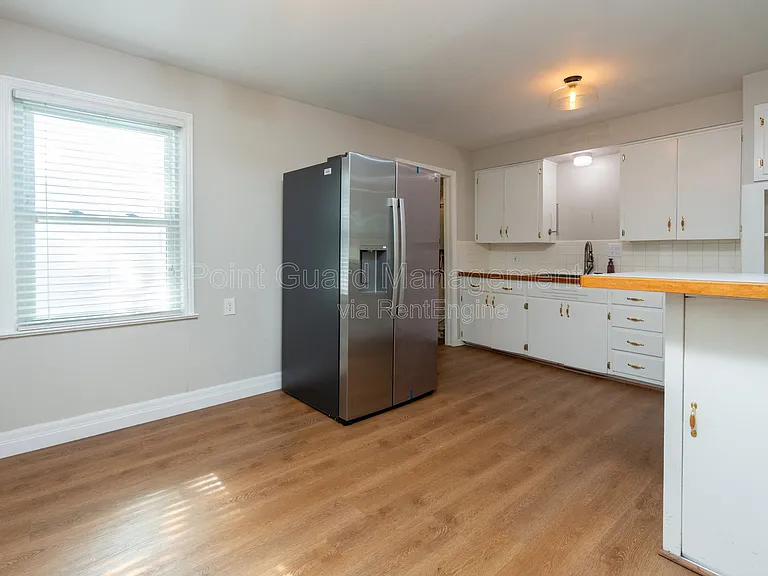547 N Custer St — Photo 16