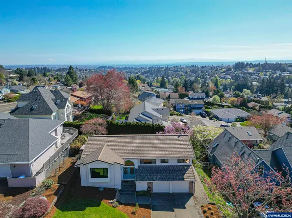 1164 35th Ave NW, Salem, OR 97304