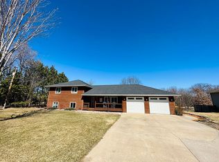 232 Cedar Ct, Royalton, MN 56373