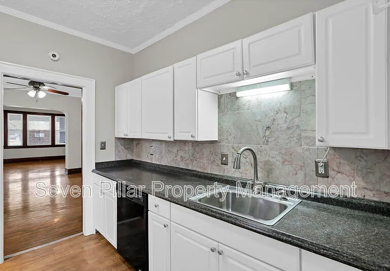 1803 N 4th St — Photo 9
