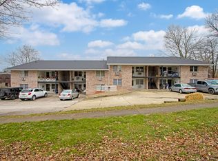 188 High St, Doylestown, OH 44230