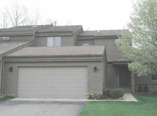 5433 Golden Oak Ln, Ann Arbor, MI 48103