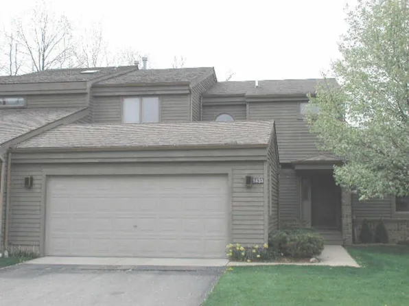 5433 Golden Oak Ln, Ann Arbor, MI 48103