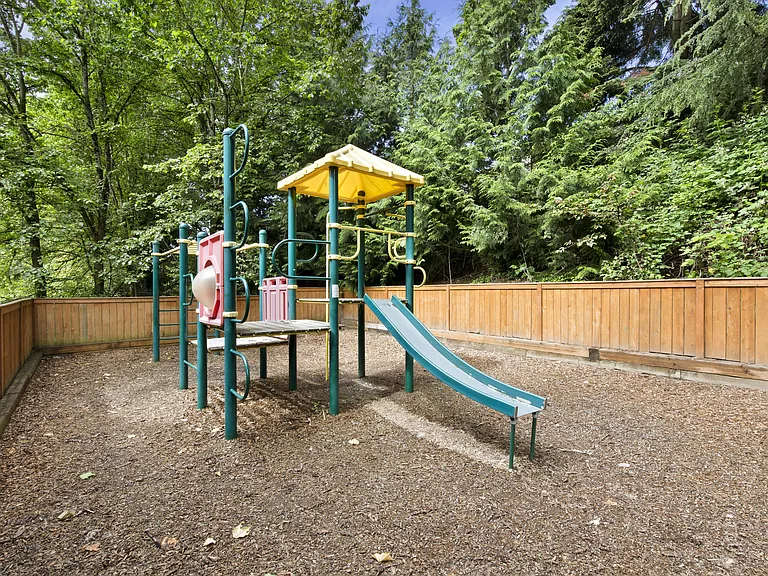 Yarrowood Highlands playground