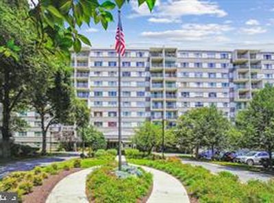 4977 Battery Ln #1-311, Bethesda, MD, 20814