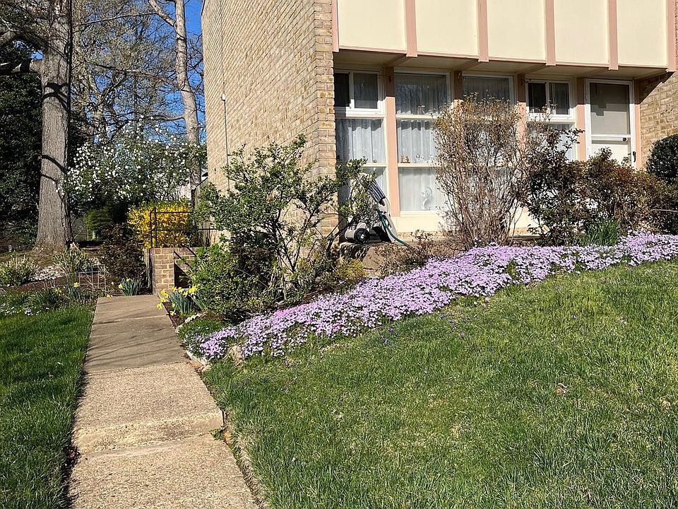 1st image of 4431 Briarwood Ct S
