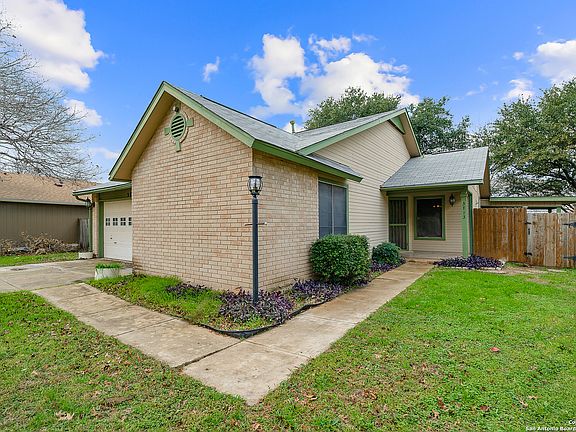 4th image of 3713 CANDLEKNOLL CIR
